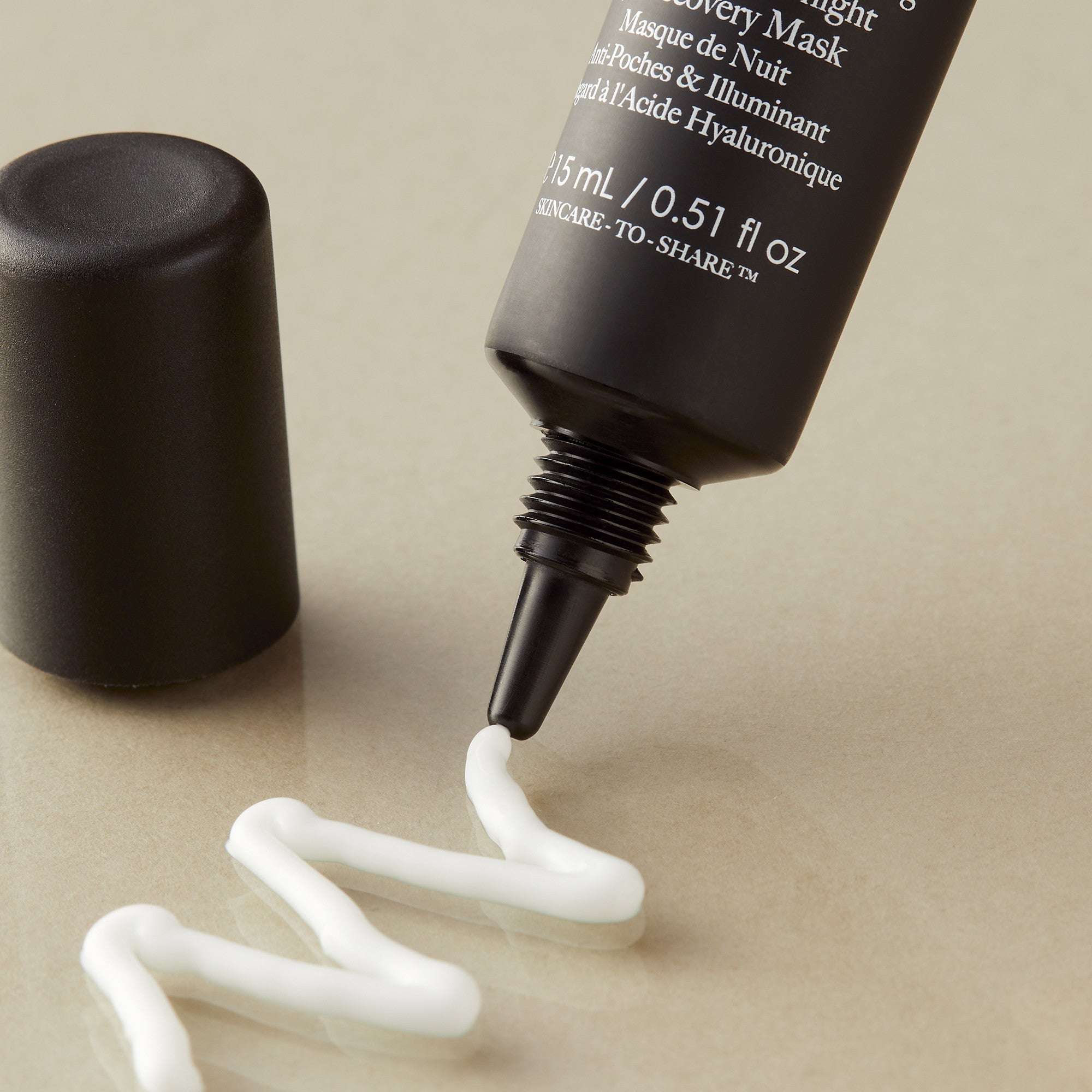 Free Brightening & De-Puffing Hyaluronic Overnight Eye Recovery Mask