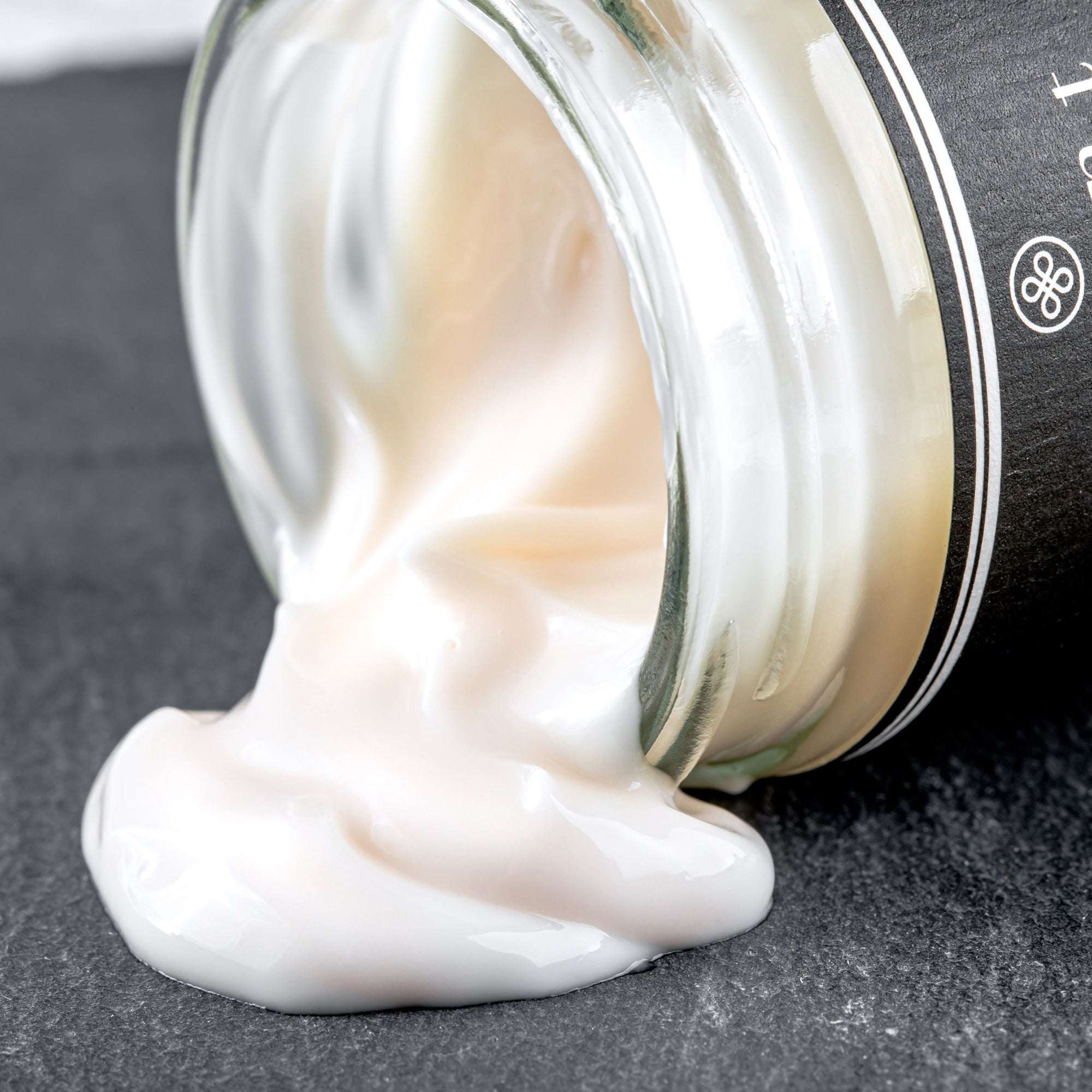 Instant Pro-Lux Hand Exfoliator